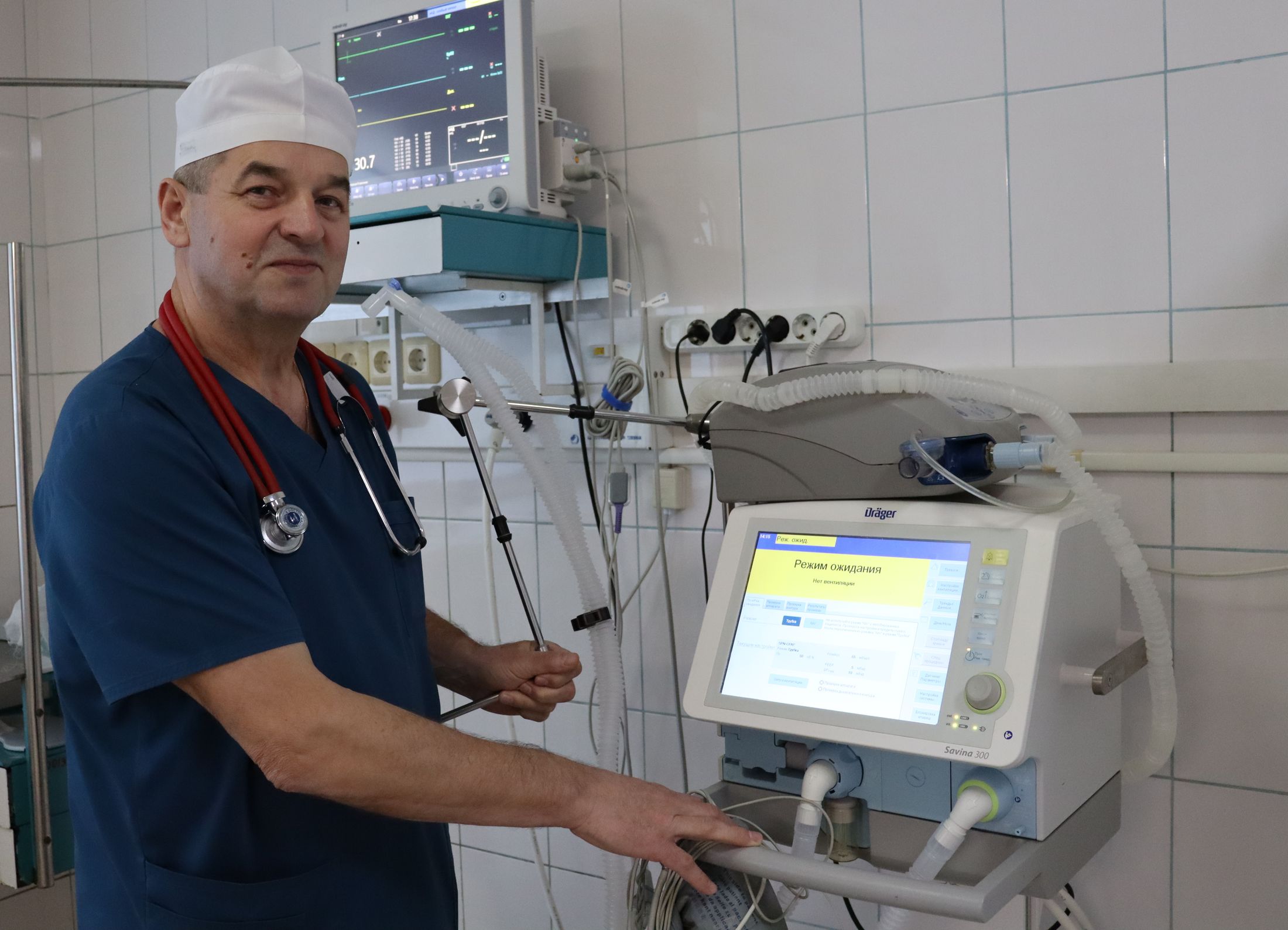 65-летний юбилей отметил анестезиолог-реаниматолог  Юрий Чурсин