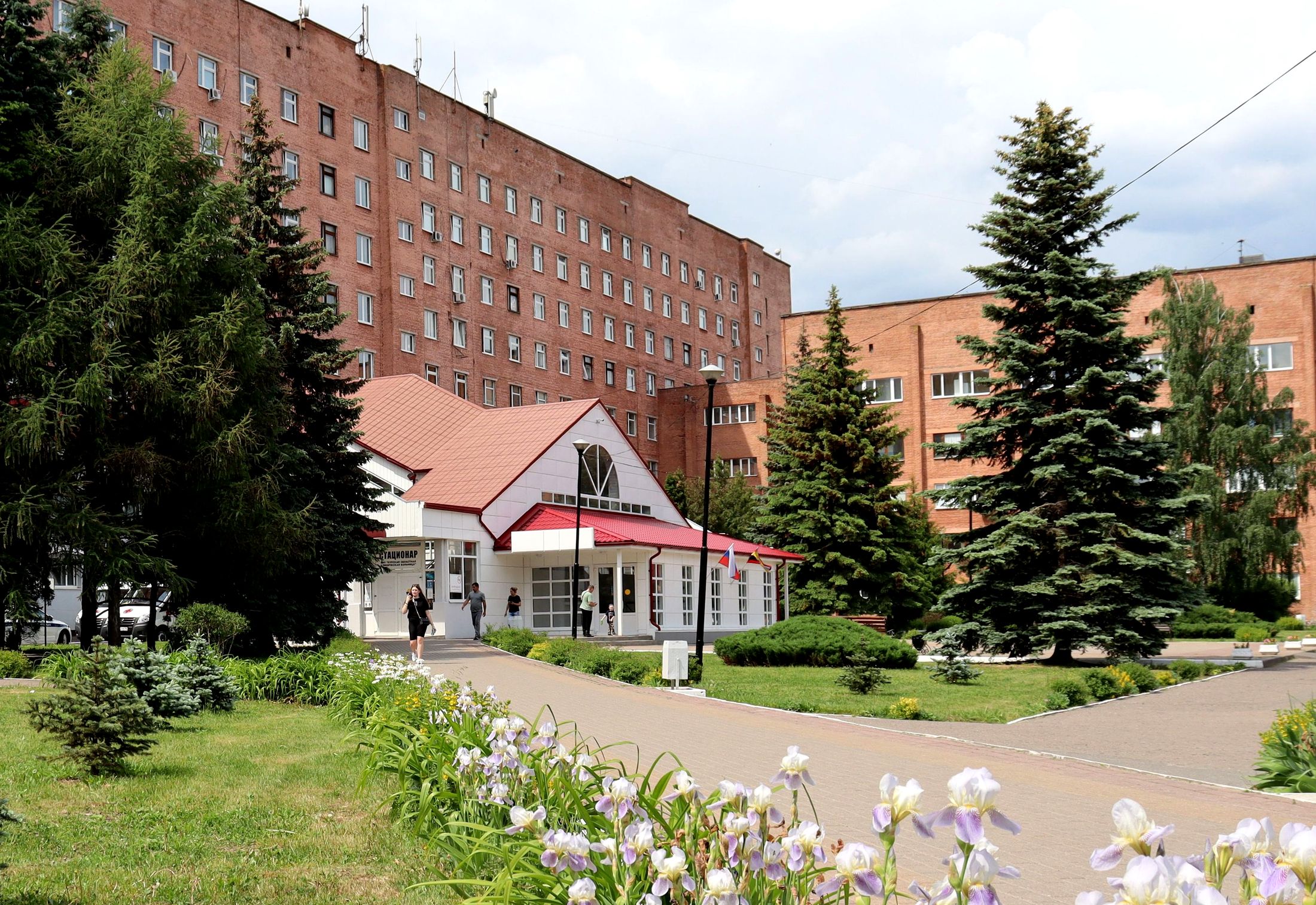 Внимание:  о допуске в стационар ОБУЗ «КОМКБ»  ухаживающих за пациентами лиц 
